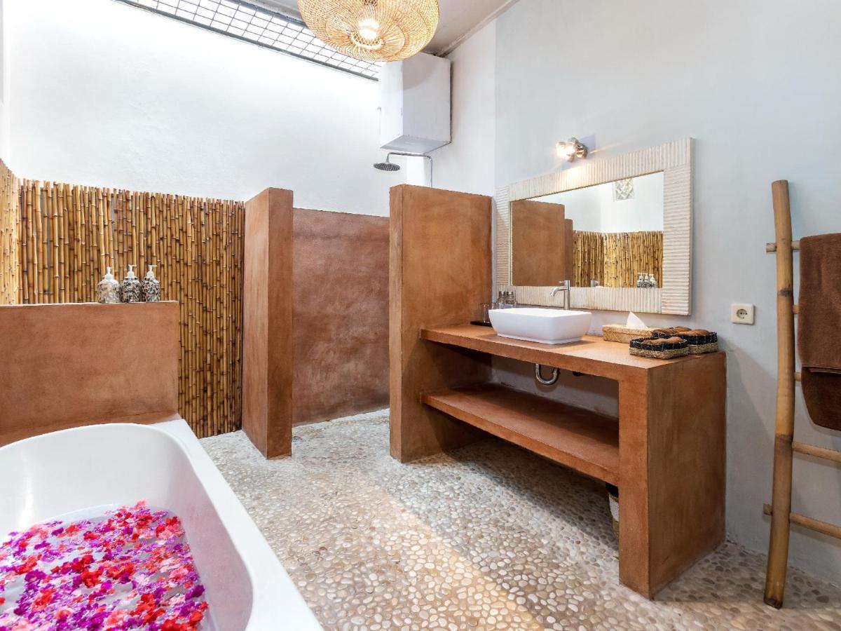 Villa Chamade Seminyak Eksteriør billede